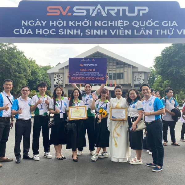 Co-hoi-nghe-nghiep-1